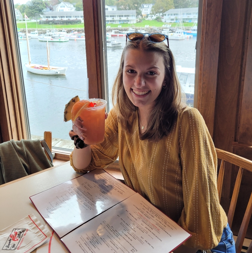 Meet your Posher, Connie